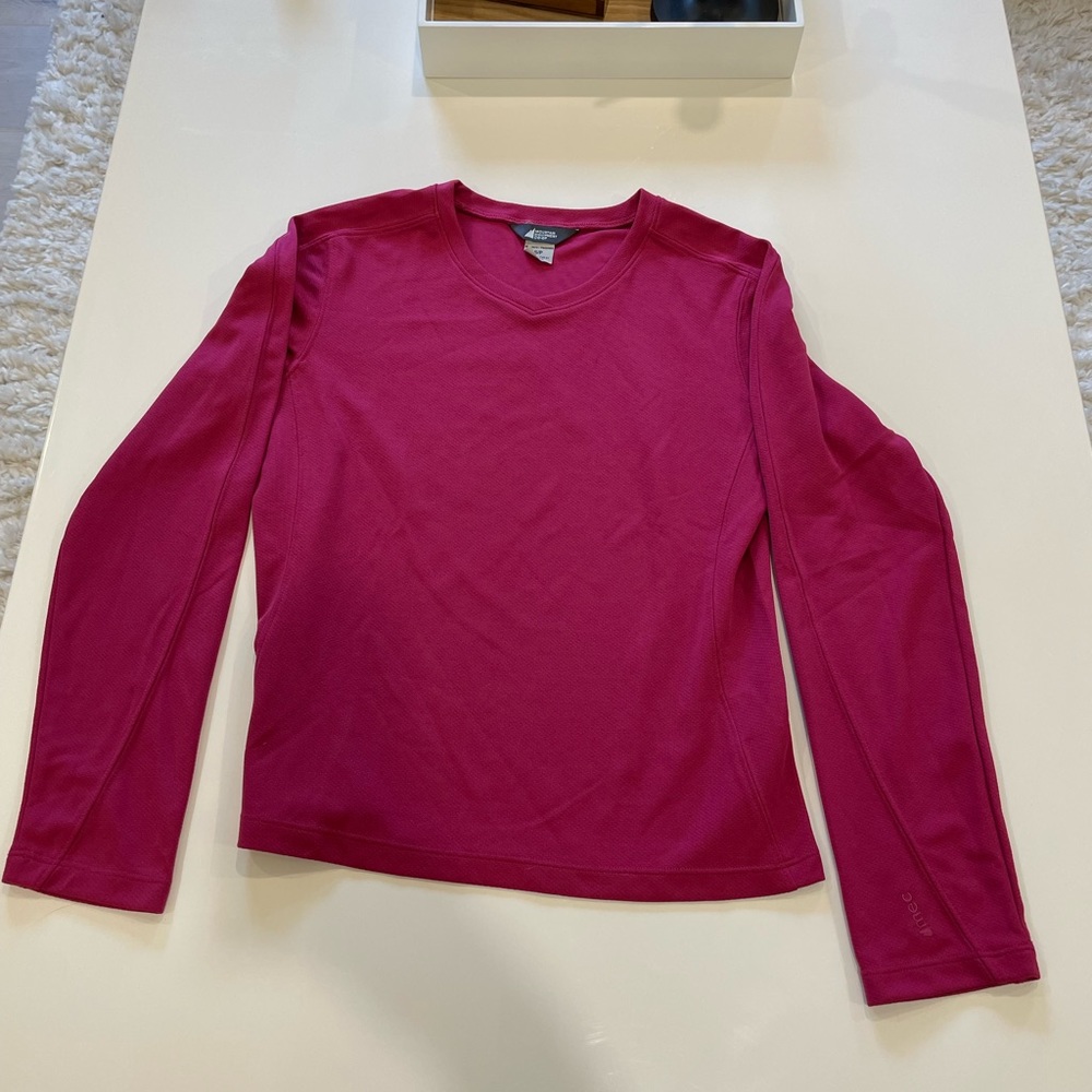 MEC Ladies Long Sleeve Moisture Wicking Shirt ~ size small